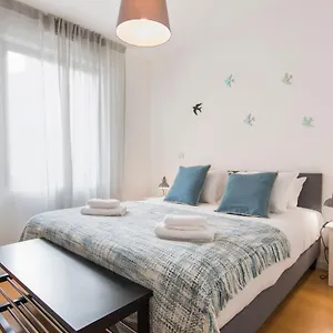Lovelystay - Family-friendly Downtown Apartamento